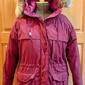 Cabela’s Premier Goose Down Long Parka Burgundy Fur Trim Women’s M
